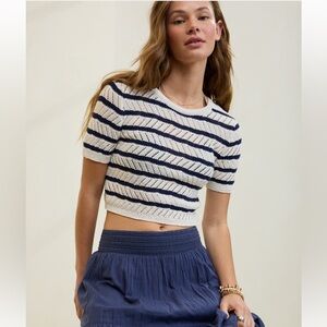 Aerie Fitted Short Sleeve Sweater in Natural Stripe Sz XXS.